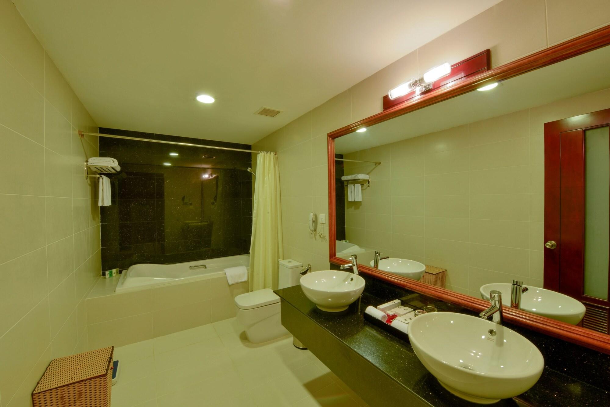Sapaly Lao Cai City Hotel Esterno foto